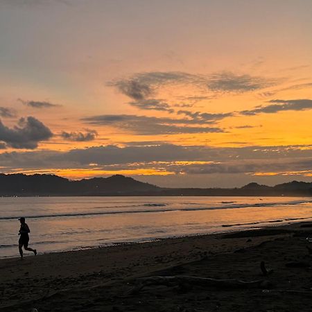 Las Casitas De Playa Pochote. Villa Bagian luar foto